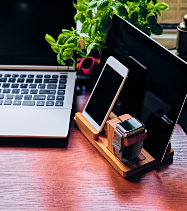 Communication set with wooden stand, smart watch, tablet PC